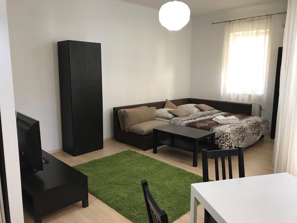 Gil Apartments, Квартира Студия В Самом Центре Пл Петефи Ungvár Kültér fotó